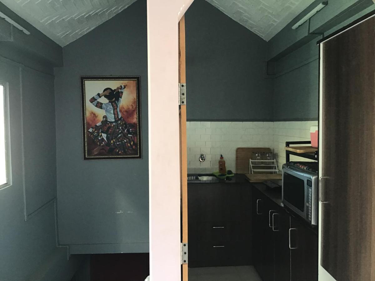 The 1998 Homestay Aizawl Exterior photo